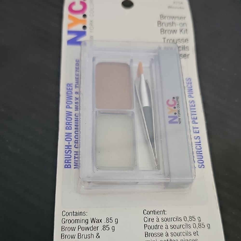 N.Y.C. Brow Kit with Brush Blonde